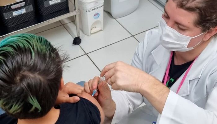  Paraná reforça alerta contra sarampo e orienta viajantes sobre vacinação e prevenção